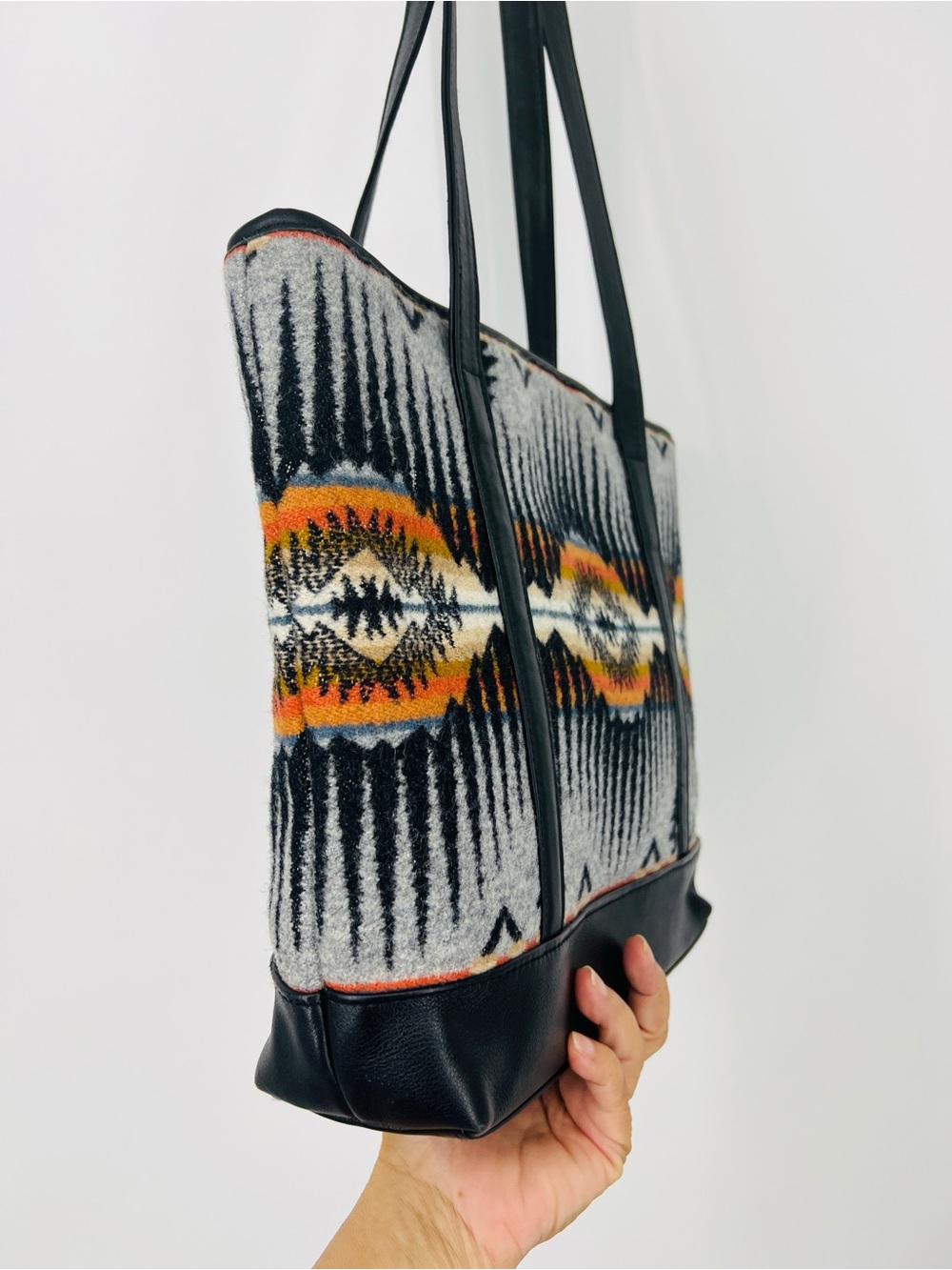 Pendleton Wool Blanket Bag Southwest Tote Black Leather Rare Multi Pocket Nwot - Picture 7 of 16